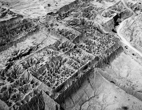 Cerro Purgatorio, Tucume 1988. Peru. copyright photographer Marilyn Bridges