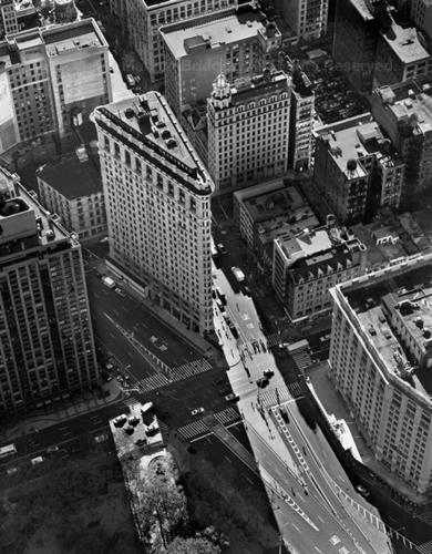 Flatiron Building, New York City, 2000. USA New York City. copyright photographer Marilyn Bridges.